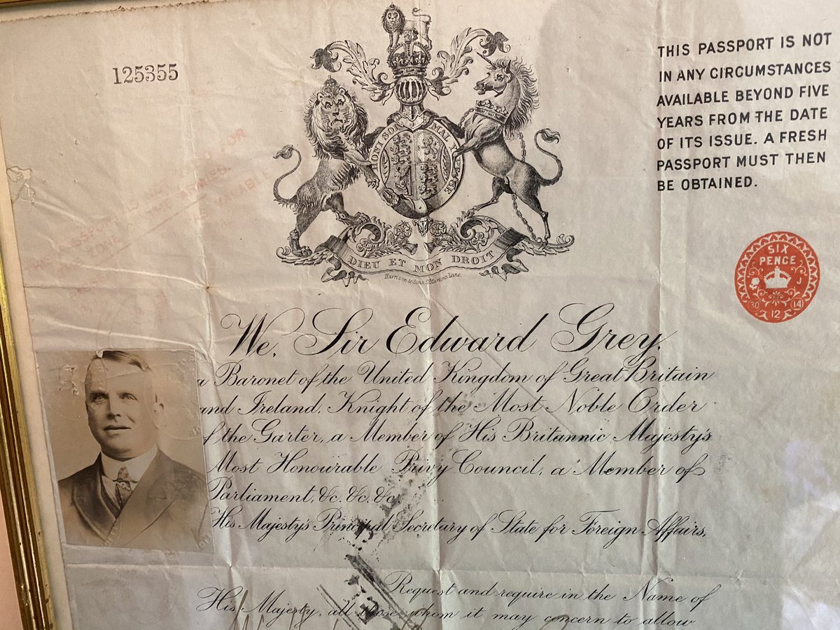 singlesteptours's tweet image. January 1915 - a passport allowing travel to wartime France. Wonder about the story behind this. Thoughts, @SimonJHistorian @jbanningww1 @WW1_Education ? #ww1