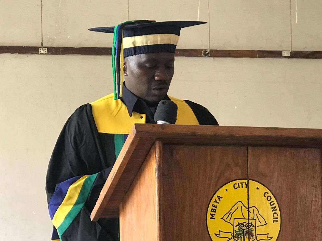 ya_mbeya's tweet photo. Madiwani wa Halmashauri ya Jiji la Mbeya wapitisha kiasi cha Tsh 74,964,752,348/= kuwa makadirio ya Mapato na Matumizi ya mpango wa bajeti ya Halmashauri ya Jiji la Mbeya kwa kipindi cha mwaka wa fedha 2021/2022 https://t.co/sSJzcwuDb7