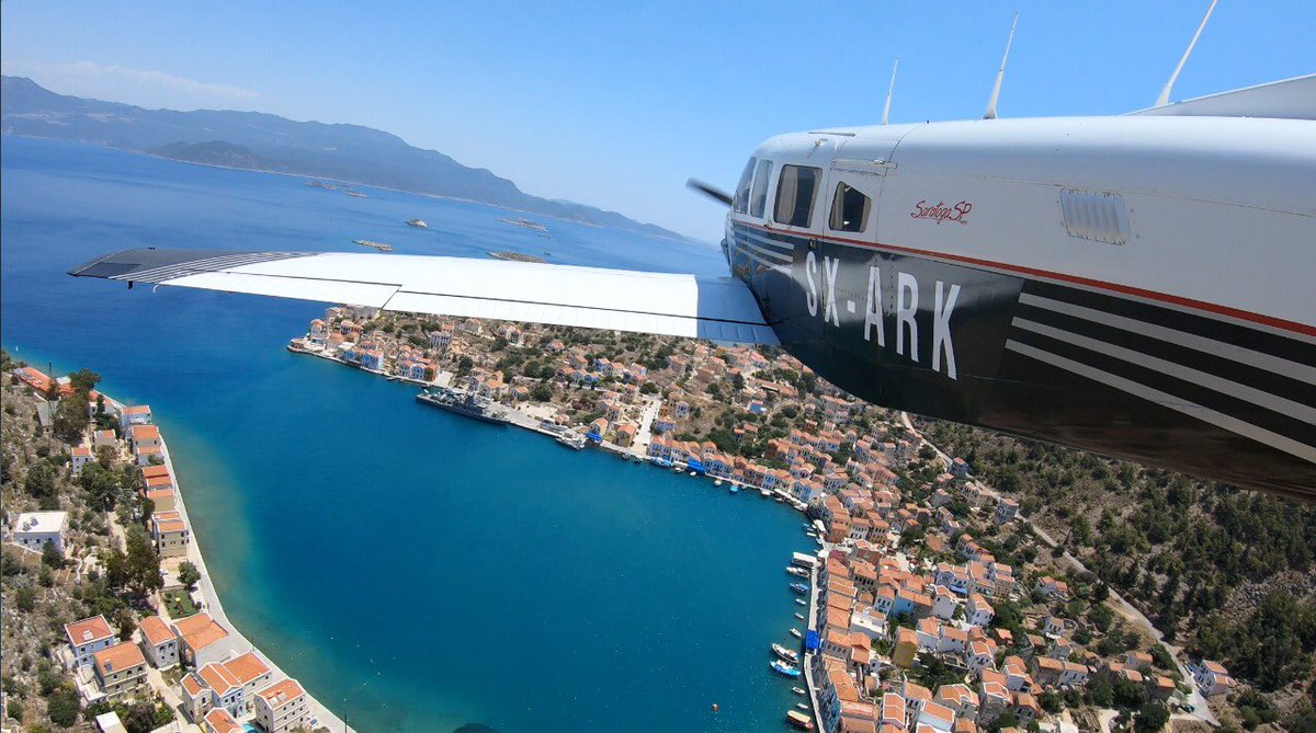 aopahellas's tweet photo. Friday funday 

#aopahellas #aopagr #generalaviation https://t.co/RYEYRiwpUd