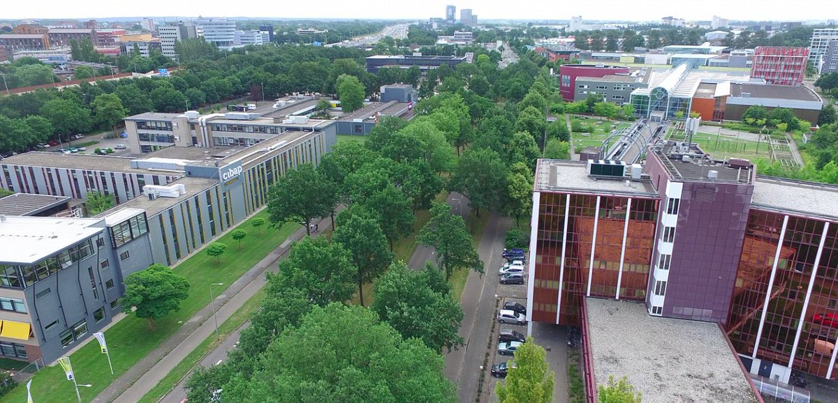 De <a href="/Gemeente_Zwolle/">Gemeente Zwolle</a> ontvangt een subsidie van 
€ 3.366.856,- voor de Zwartewaterallee. Dat heeft het ministerie van Binnenlandse Zaken gisteren bekendgemaakt. De gemeente Zwolle heeft in samenwerking met enkele partners waaronder 
#deltaWonen, de aanvraag ingediend.