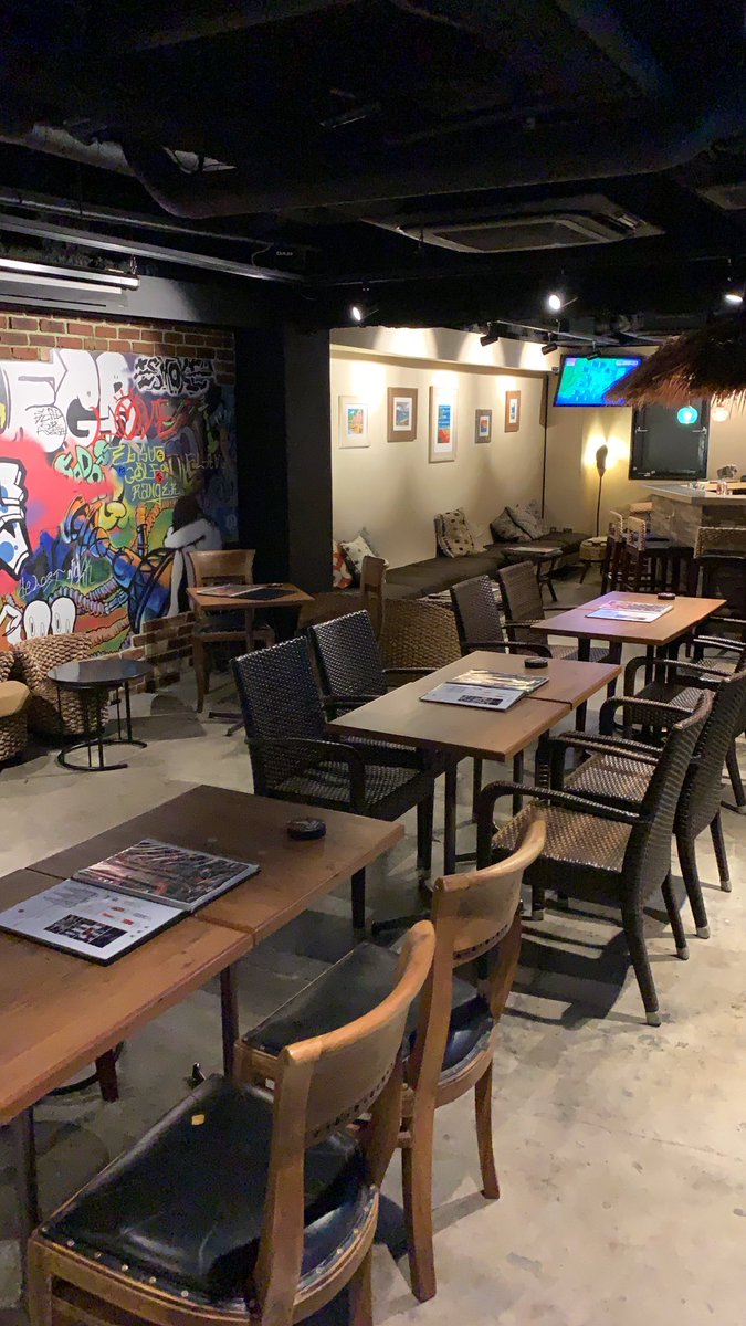 esmokeUT's tweet photo. 恵比寿から人が消えた、、？

もし生きている方、いらっしゃいましたらこちらまでご連絡ください。
07050222616📞

飲料、美味しい煙、整ってます。
安全な場所を提供します。
※夜は危険がいっぱいなので20時までとします。

#アイアムレジェンド https://t.co/x8dDim0o5W