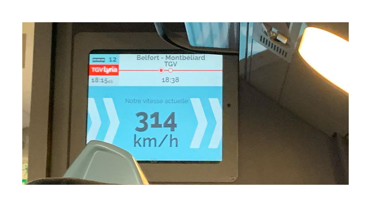 TGV_Lyria's tweet image. #OnBoardService
“Travel comfortably at 314 km/h”, you cannot put this better than @fabi_paris81. 🚄
Don’t hesitate to send us a photo when you are on board one of our TGV Lyria trains. 🇫🇷🇨🇭