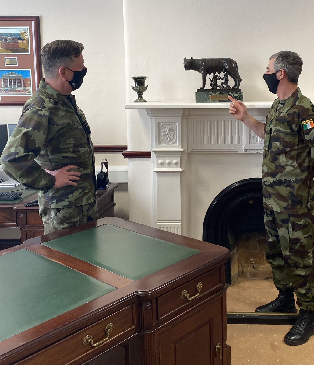 Good to chat on matters with OC Equitation School Lt Col Tom Freyne who commented on the Romulus &amp; Remus Trophy, presented by Queen Elizabeth II to Capt Billy Ringrose for riding Loch an Easpaig after winning the Rome Grand Prix in May 1961. Sadly Billy passed away in Apr 20 RIP.