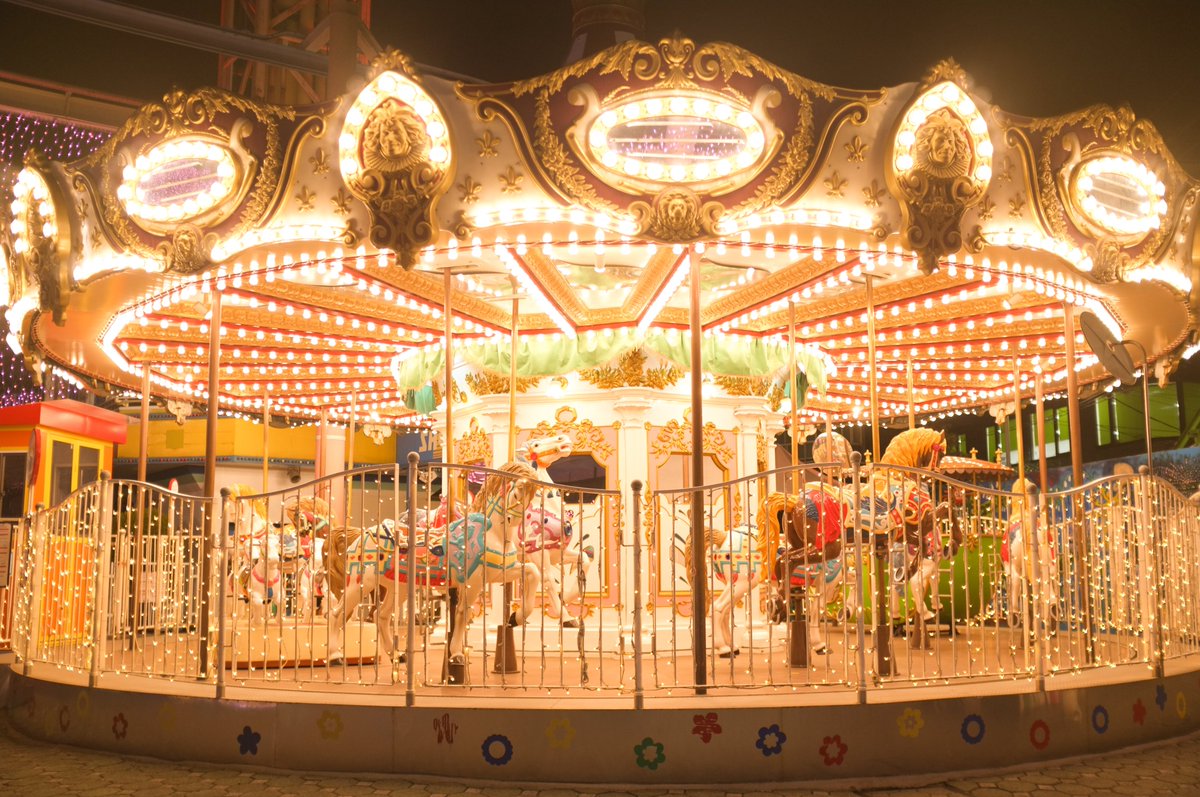 浅草花やしき 公式 Twitterissa いよいよ メリーゴーランド再開 ライトアップが新しくなって綺麗に輝く姿をご覧くださいね 閉園間際の18時前頃 オススメです 花やしき T Co Fy9hngjn9r 浅草花やしき 公式 Twitterissa いよいよ メリーゴーランド再開 ライトアップが新しくなって綺麗に輝く姿をご覧くださいね 閉園間際の18時前頃 オススメです 花やしき T Co Fy9hngjn9r