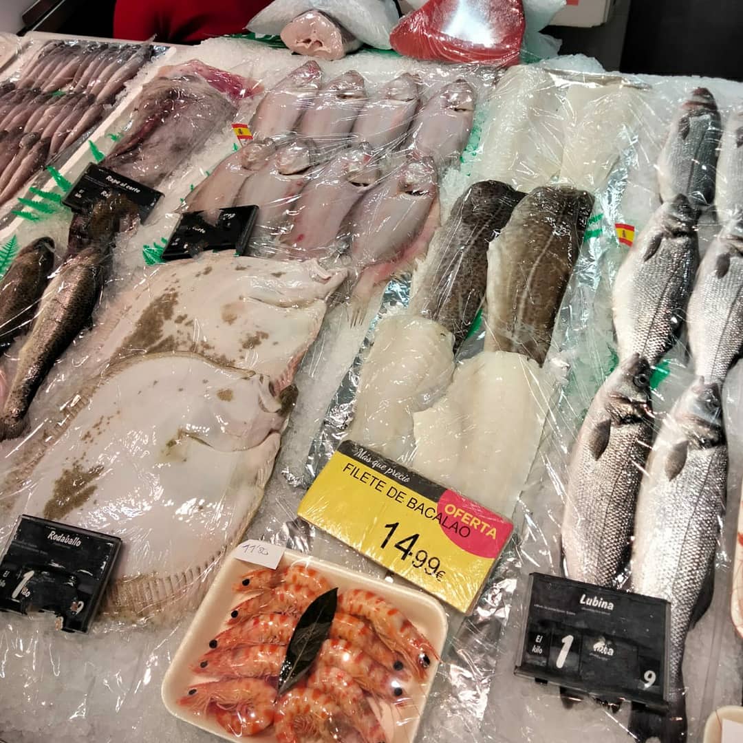 PescaderiaRial's tweet photo. Para empezar con alegría el día, me voy a la Pescadería 😉💙⚓
#BuenFinDeSemana Estamos en #CarrefourExpress https://t.co/j13bHjBygt