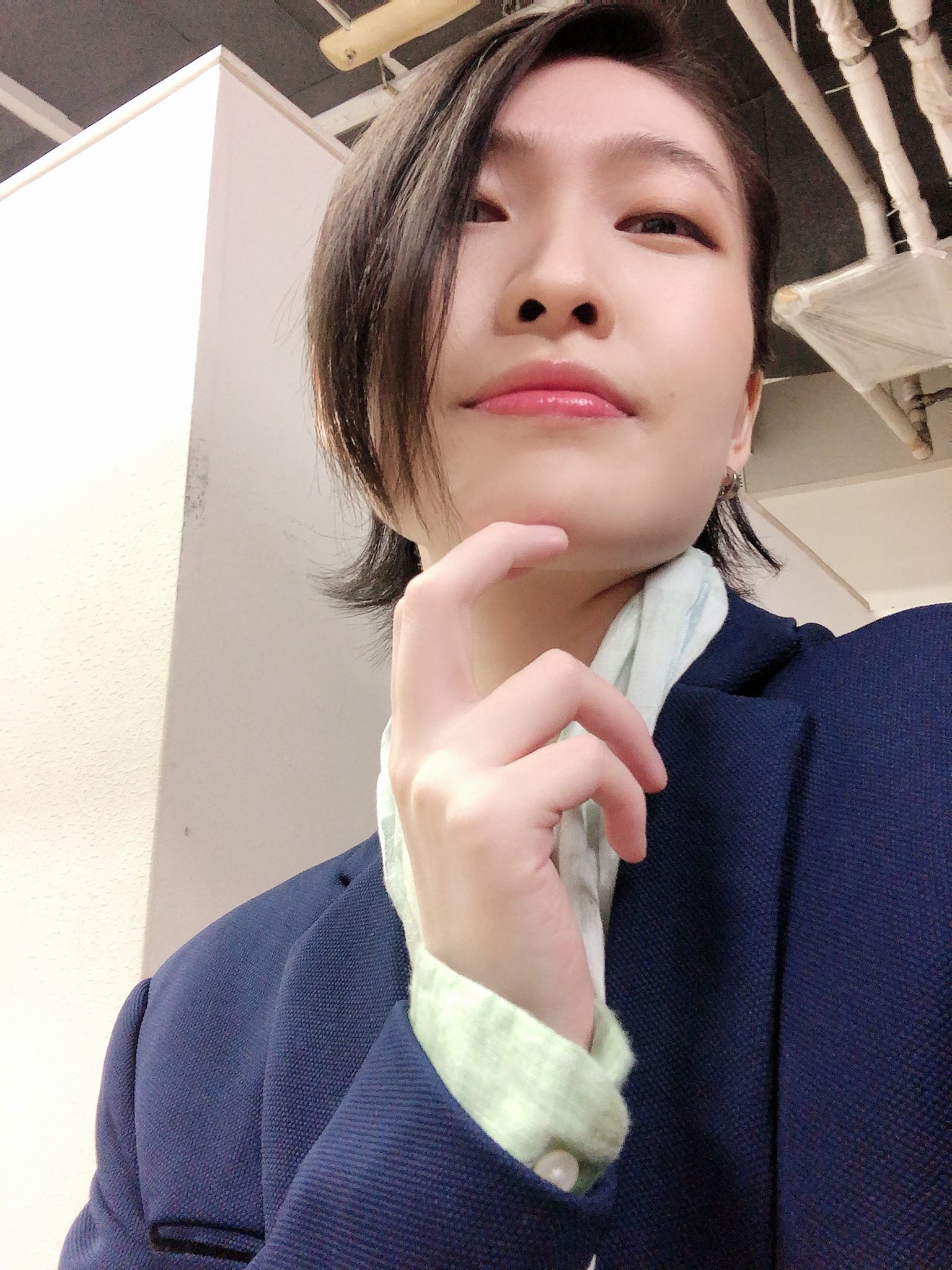 松岡侑李 いかさん 昨晩 舞台キャラクタービジュアルが公開されていました 徒花海斗君 また性別がよくわからないようなキャラクター ところで解禁時用にアルバムに置いてたものですが こんな下から撮るやつ おるか 舞台ew 松岡侑李 いかさん 昨晩 舞台キャラクタービジュアルが公開されていました 徒花海斗君 また性別がよくわからないようなキャラクター ところで解禁時用にアルバムに置いてたものですが こんな下から撮るやつ おるか 舞台ew