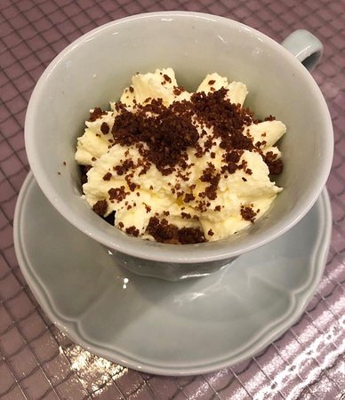 Johafloresss's tweet photo. #Rivisitazione in tazza del #tiramisù. 
Allegato la ricetta della rivisitazione del dolce.
@ComoCfp https://t.co/LGffpWkQ74
