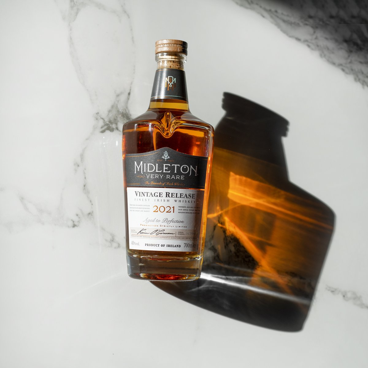 IrishDistillers's tweet photo. We are proud to unveil the eagerly awaited Midleton Very Rare 2021. This is the 38th edition in the world-renowned range and the first to bear the signature of Master Distiller Kevin O'Gorman. This is the pinnacle of Irish whiskey. https://t.co/kWAyXXLJPt https://t.co/Fmee1mwi5c