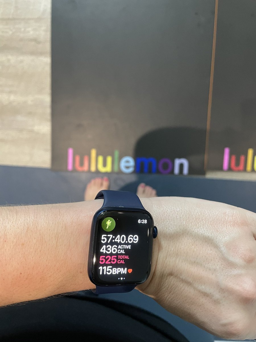 Think you can’t train effectively at home? Oh yes you can. Smart, effective, challenging, fun, and safe- we got you! 

#virtualbootcamp #wellness #movement #4pillarsstrong #lululemon #thesweatlife #lululemonambassador #fridayfunday