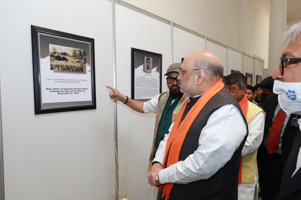 Paid floral tributes to the brave martyrs of West Bengal, today at the National Library, Kolkata. Nation will forever remain indebted to their sacrifice. Also inaugurated an exhibition ‘Biplabi Bangla’ showcasing the unparalleled valor of these great freedom fighters.