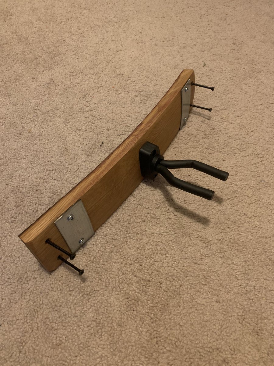 STthomas365's tweet photo. Somehow I manage to own a Guitar mount made from a Beer Barrel

#bassist #bass #jackson #heavymetal https://t.co/zt88iFDTqq