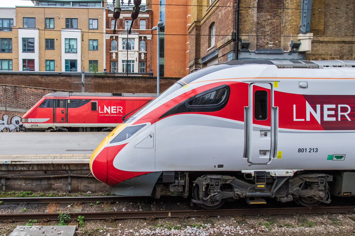 redleaderwright's tweet photo. IT’S THE FINAL - #WorldCupOfTrainOperators @LNER. Would it help if I said that I can’t wait to be reunited with my old stablemate? #ReturnOfTheClass91 Retweet and tell everyone else to #VoteLNER - We got this! https://t.co/BZolHbqpgF