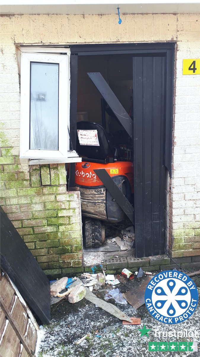 Customer reported x4 excavators &amp; two plant trailersstolen from their premises the protect units went live in the same location. Our Investigator played hide &amp; seek with <a href="/LancsPolice/">Lancashire Police</a> This was number 2 to be found, find out more at cantrack.com #protectwhatsimportant”