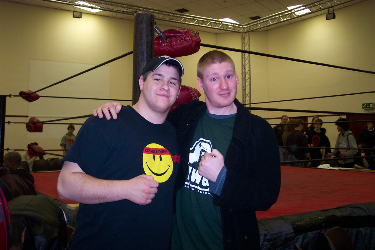 The next day I made my way from the Comfort Inn in Vauxhall back to Orpington Halls in what I remember being atrocious weather in time for the afternoon's PWG Meet n' Greet.So, here's 2006 me with Steen, Generico, Excalibur, Disco Machine, Super Dragon & Davey Richards..[cont]