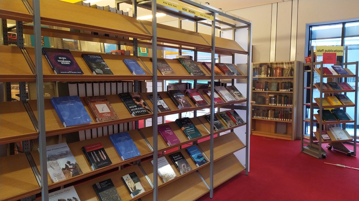 BerufMit's tweet photo. Topaktuelle Literatur, die Publikationen der eigenen Forschenden und einen tollen Altbestand – das und viele weitere Services hat die Bibliothek des Max-Planck-Instituts für evolutionäre Anthropologie in Leipzig zu bieten. @MPI_EVA_Leipzig https://t.co/YsQ3TyFLxv