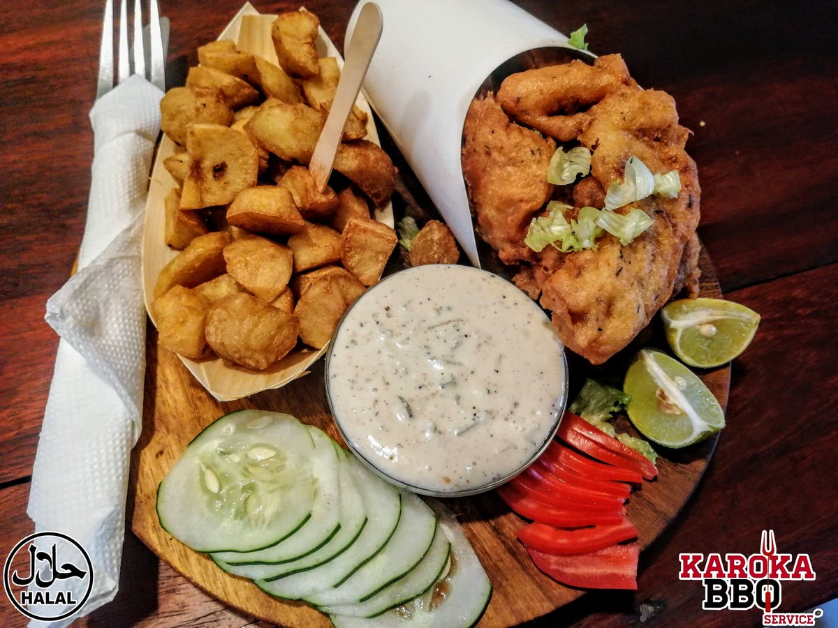 Karoka237's tweet photo. Fisch and Chips + sauce tartare maison 😋😋
Bon debut de weekend à tous.
#youneedit #camburger #karoka237 #karaoke #Yaoundé #Cameroun #funtime #relaxitsjustheatandmeat #funadvisor #foodporn #fischandchips https://t.co/Ub2buPsiuL