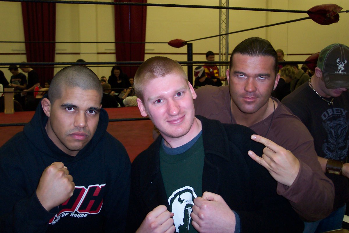 ... and here's 2006 me with TopGun Talwar, Ricky Reyes, Frankie Kazarian, Quicksilver, Dino Winward, Scorpio Sky, Chris Bosh and Scott Lost.Scorpio Sky's unmasking hadn't been released on DVD by that point (or I hadn't yet seen it), so that came as a surprise to me.[cont]