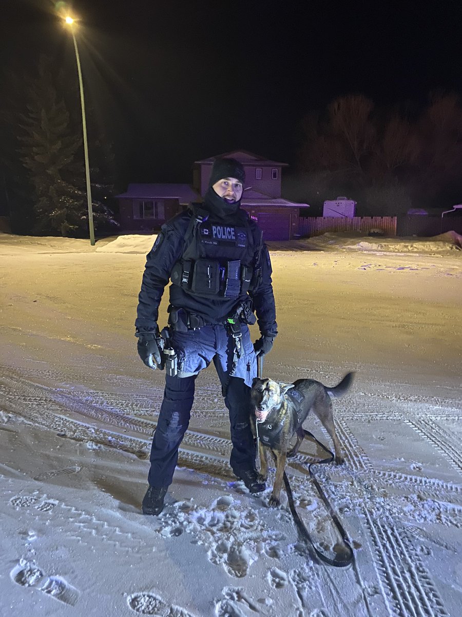 1 ran from a stolen vehicle and only wound up getting caught cold and tired hiding in a backyard.  1 in custody thanks to PSD True. <a href="/MJPolice/">Moose Jaw Police</a>