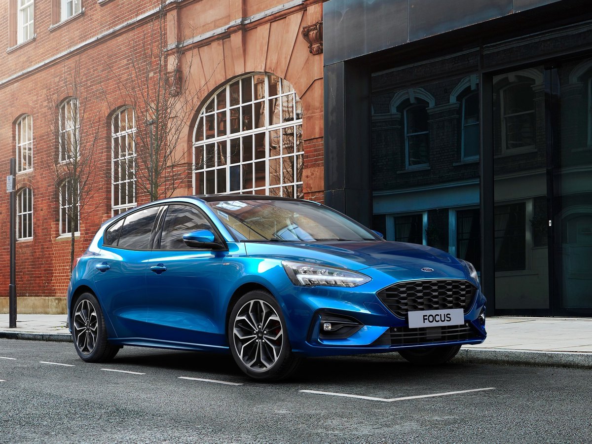 FordFrance's tweet image. Vous êtes plutôt SUV, familial ou utilitaire ? En tous cas chez Ford, nous répondons à chacune de vos envies. 😘 
Trouvez votre bonheur ici : ford.fr