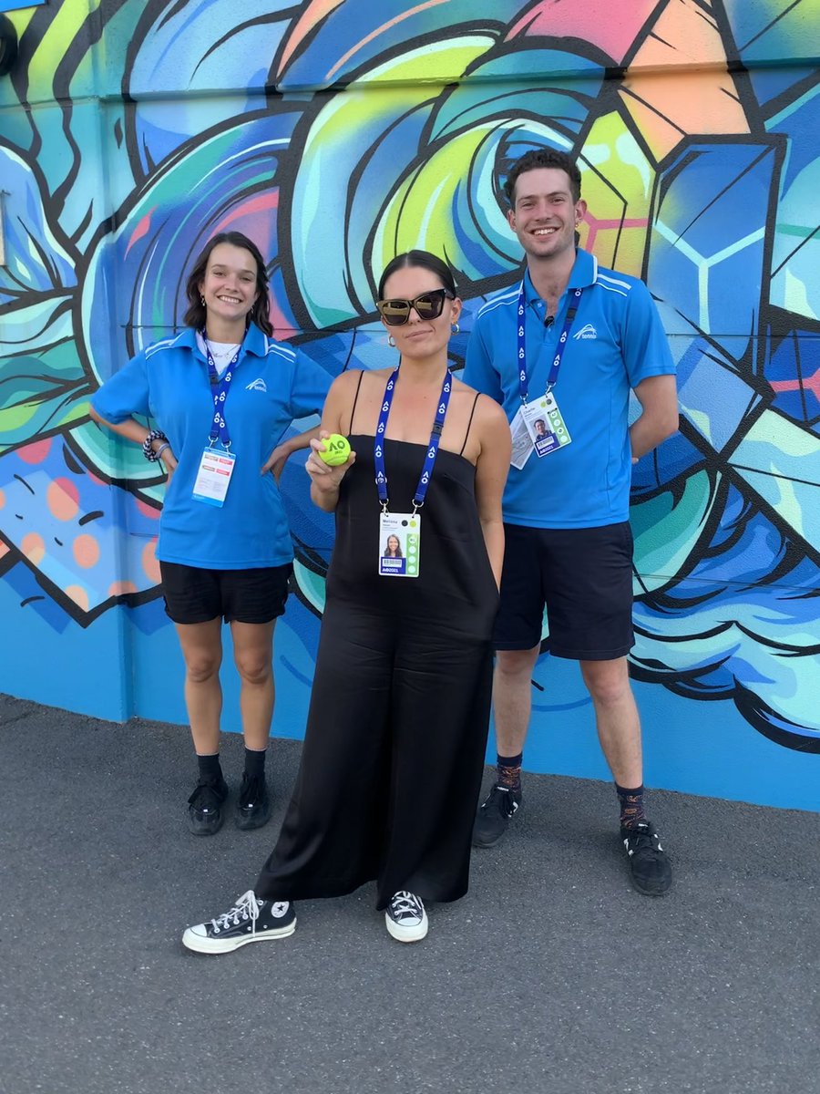 23 days straight being flanked by these two legends (iconic trio etc)

Two more to go! 🤪 #AO2021