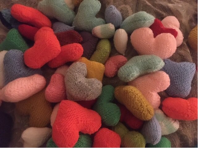 WGN_Community's tweet photo. In our associational lives, members of the community, residents with their own personal difficulties, full time jobs, caring responsibilities, provide a life line for the neighbours who need it. #thoughtful #giving #skills #companionship
#resilience #heart #communitythreads https://t.co/uwNPZ8Qps7