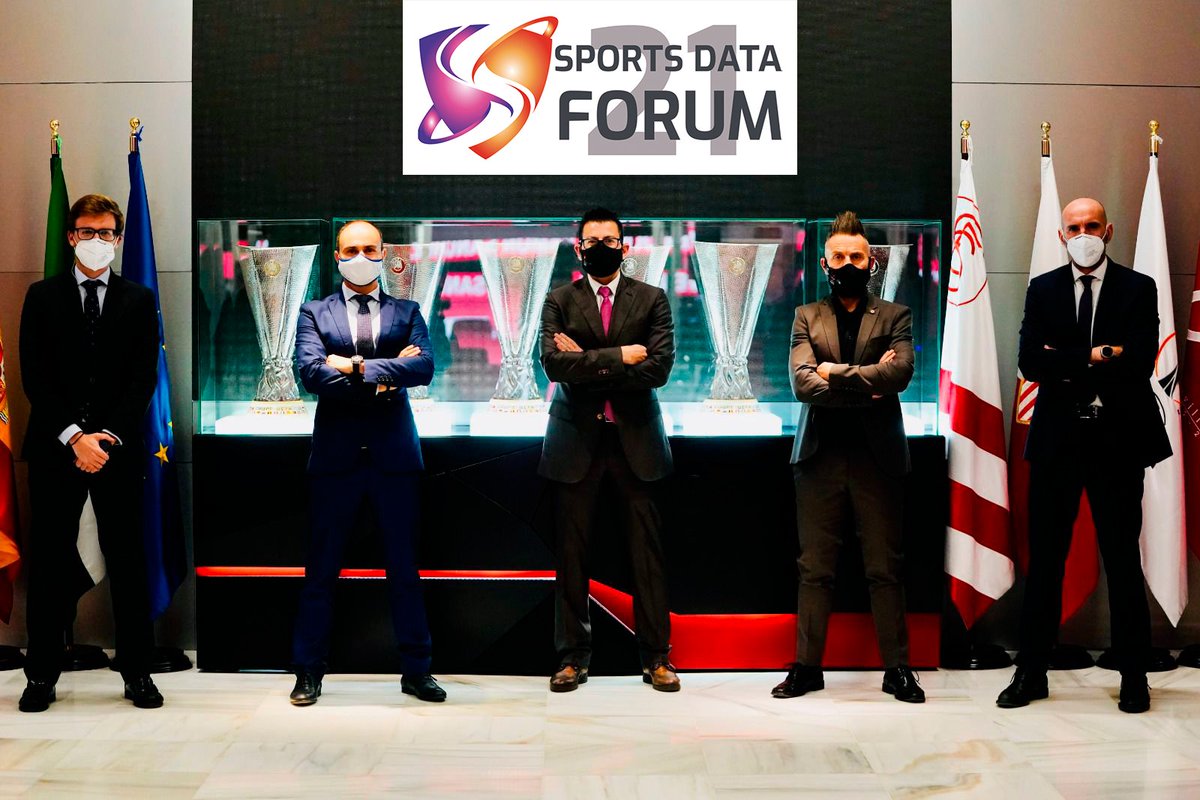 SportsDataCamp's tweet photo. Hoy finalizan 8 días intensos, donde lo hemos dado absolutamente todo para acercaros a los mejores ponentes relacionados con el dato y el deporte del panorama actual. 

Si tuviéramos que definir este #SportsDataForum en una palabra, esa sería sin duda GRACIAS. https://t.co/OUOGZEP3t0