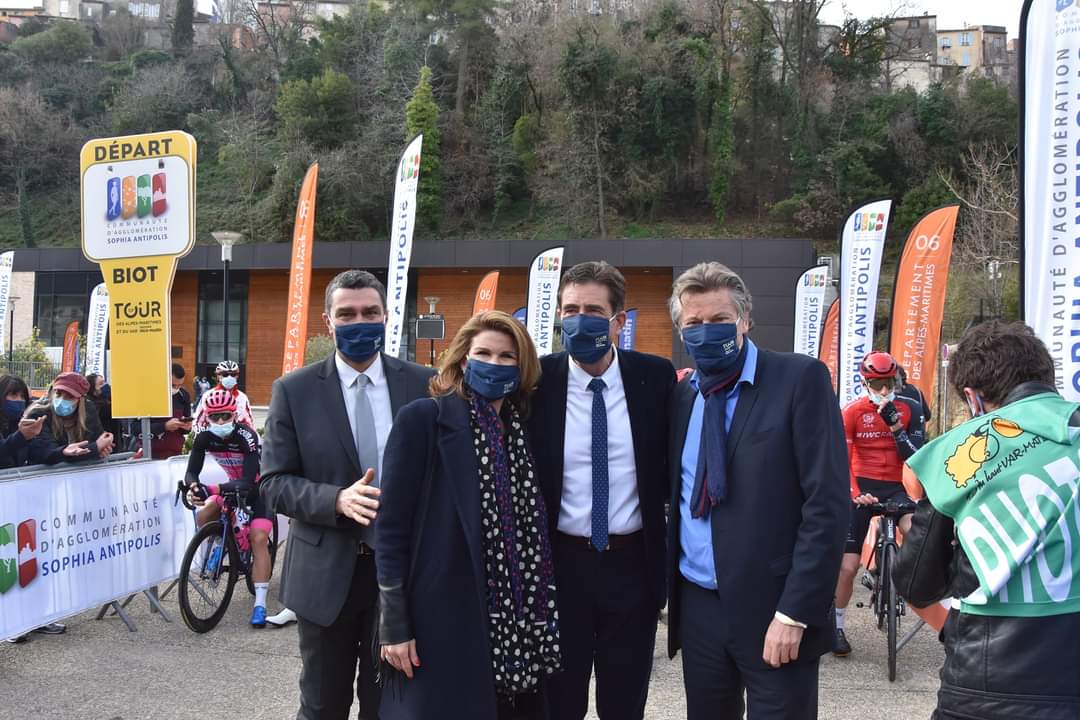 JPDERMIT's tweet image. Le 53ème Tour des Alpes-Maritimes et du Var vient de partir de Biot ! 
Un plateau exceptionnel au départ de cette première étape entre Biot et Gourdon, sur le territoire de la CASA.
Biot, terre de vélo 🚵‍♂️🏆 !