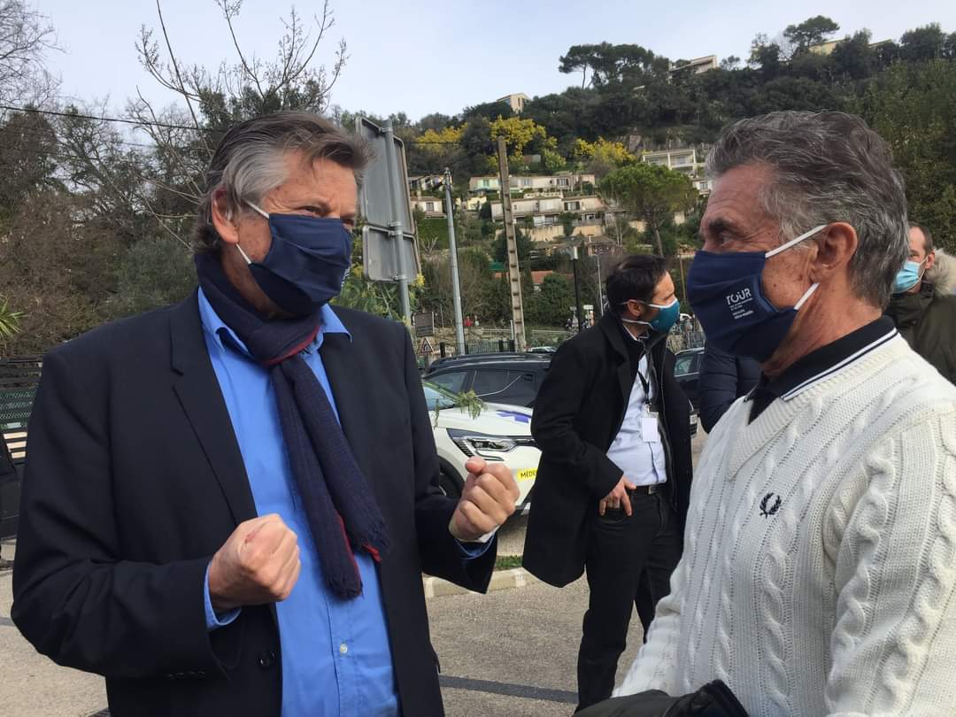 Le 53ème Tour des Alpes-Maritimes et du Var vient de partir de Biot ! 
Un plateau exceptionnel au départ de cette première étape entre Biot et Gourdon, sur le territoire de la CASA.
Biot, terre de vélo 🚵‍♂️🏆 !