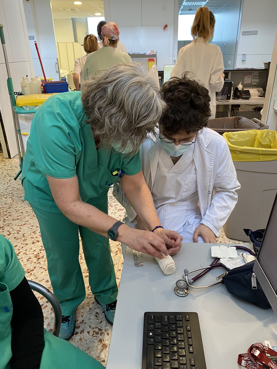 UrgenciesStaCaterinaHospital (@urgenciesh) on Twitter photo Aún y el Covid seguimos formando al futuro de nuestra profesión <a href="/UdGMedicina/">Facultat de Medicina</a> <a href="/AngelsGispert/">Àngels Gispert</a> Aún y el Covid seguimos formando al futuro de nuestra profesión <a href="/UdGMedicina/">Facultat de Medicina</a> <a href="/AngelsGispert/">Àngels Gispert</a>