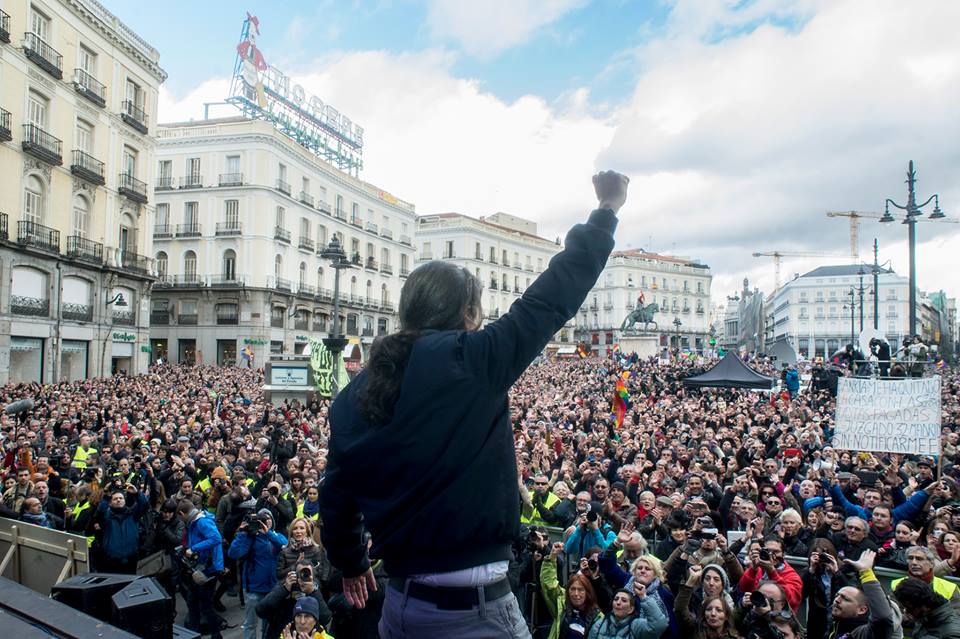 Francis98204014's tweet photo. Nunca en la historia de España. Temieron los poderosos tanto a un político. #yoconPabloiglesias https://t.co/UdOidRbrCk