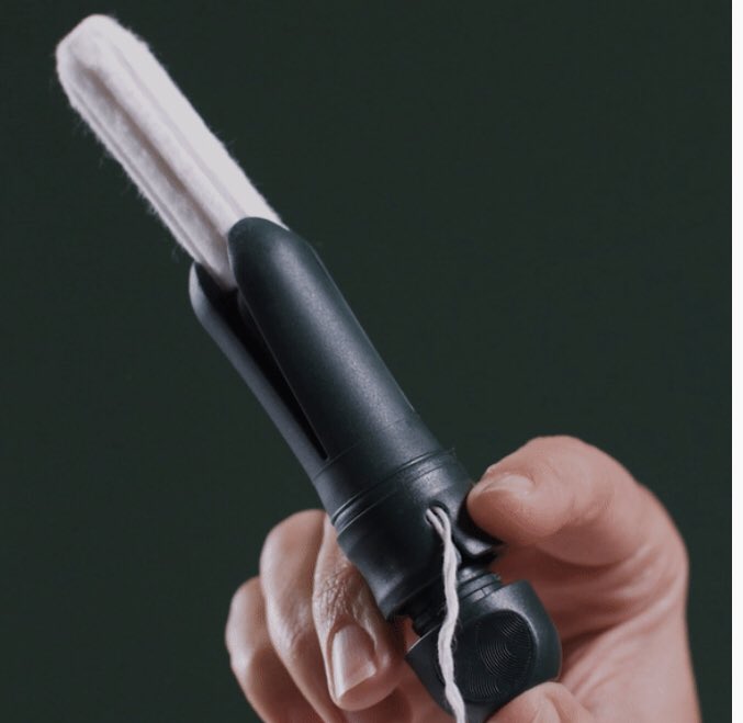 TatiannaZorina's tweet photo. The new boy has entered the classroom! Reusable tampon applicator kits now available to all at @dundee_angus #freeperiodscitland #DAPeriodPositive @Period_Poverty @PeriodPovertyUK ❤️💚 #plasticfreeperiod *stock is limited, first come first served. @DAEngageMe @EnvironmentD_A https://t.co/qqyvhcMz8g