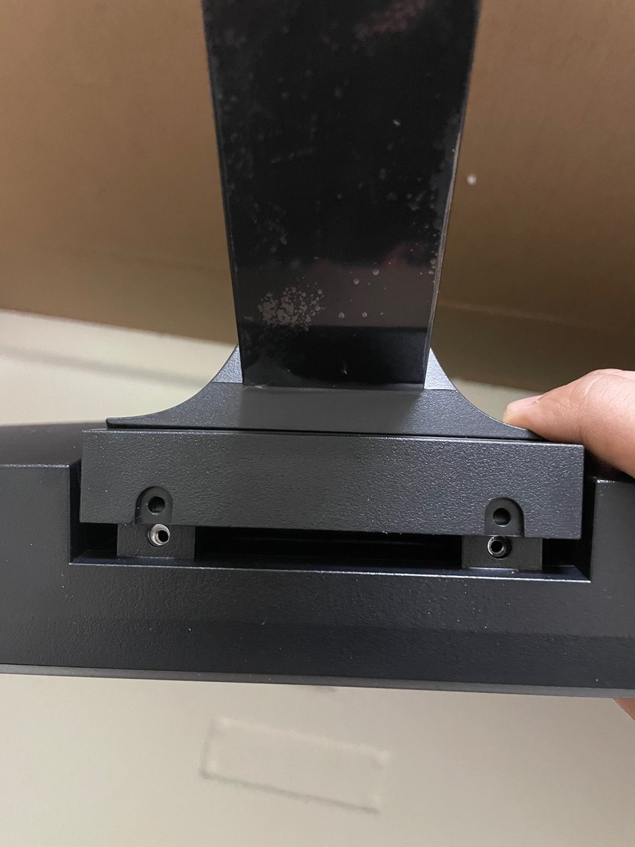 explodingvials's tweet photo. I have a samsung s24r350 monitor and the bottom mount screws are missing
Could someone please tell me what kind of screws they are?(size) @SamsungSupport @SamsungService @Samsung https://t.co/bvJ5mvpPCm