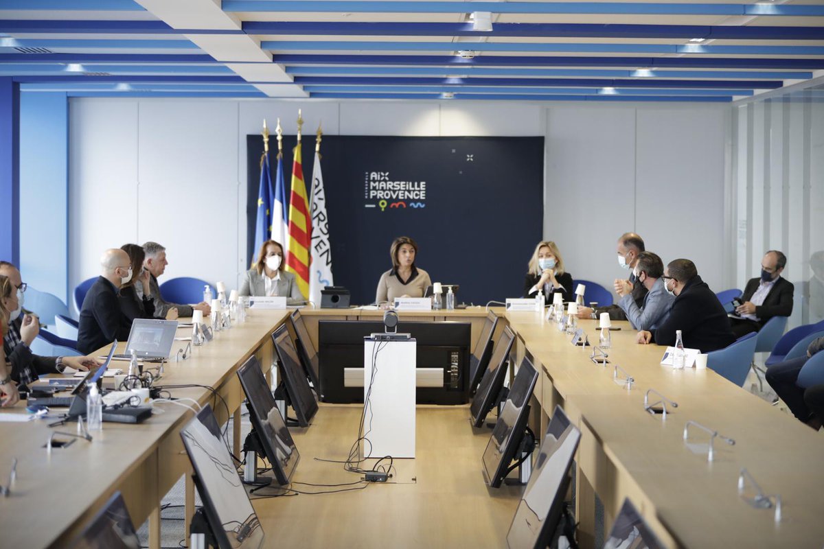 MartineVassal's tweet photo. Quand je rencontre les professionnels ils me disent "On ne veut plus d'aides, on veut retravailler normalement." Cette reprise en douceur avec ce protocole innovant de l'@IHU_Marseille peut les aider en cela. Si @Sante_Gouv valide l'expérimentation, elle se fera sur 4 restaurants https://t.co/pRDxSlFMaF