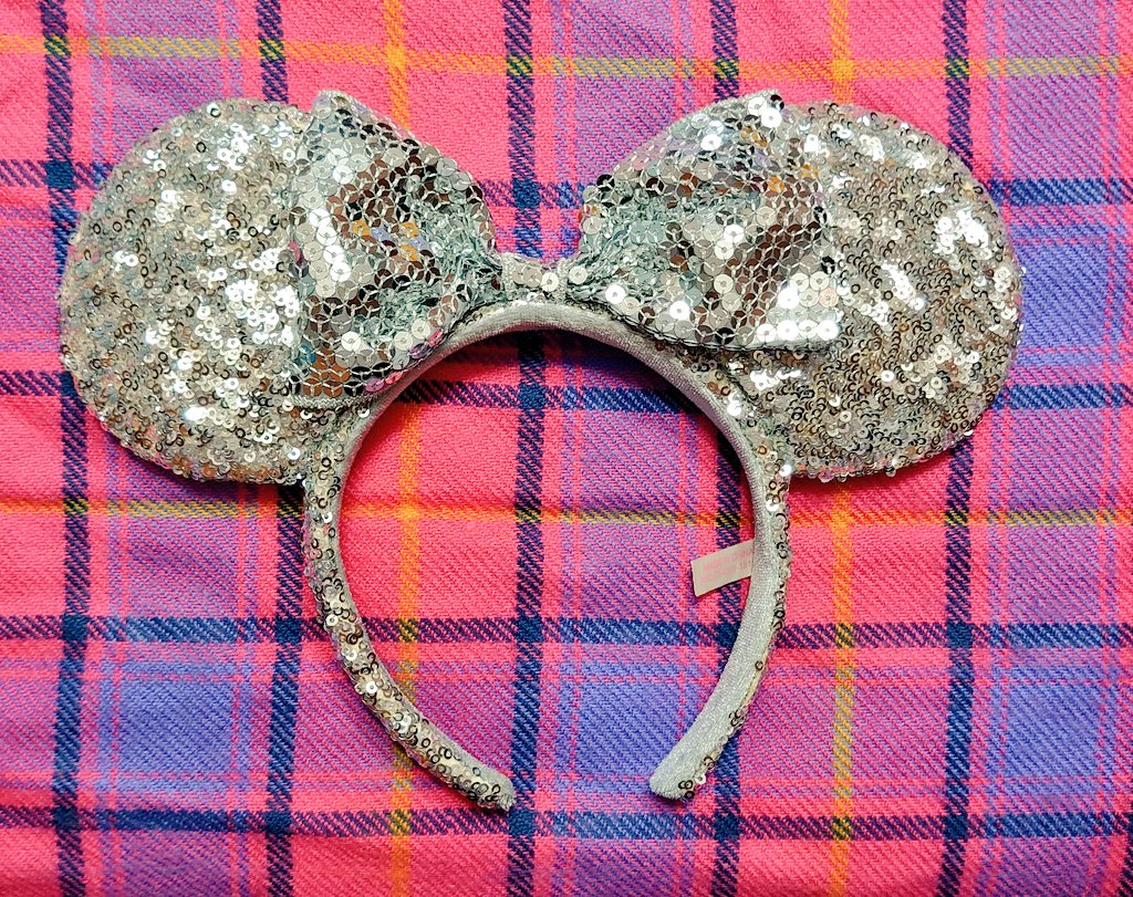 ট ইট র ゆりぽん 本日の耳 シルバースパンコール 個人的にこの手のリボンは形を整えるのが難しいと思います 何を今更 ディズニーカチューシャ