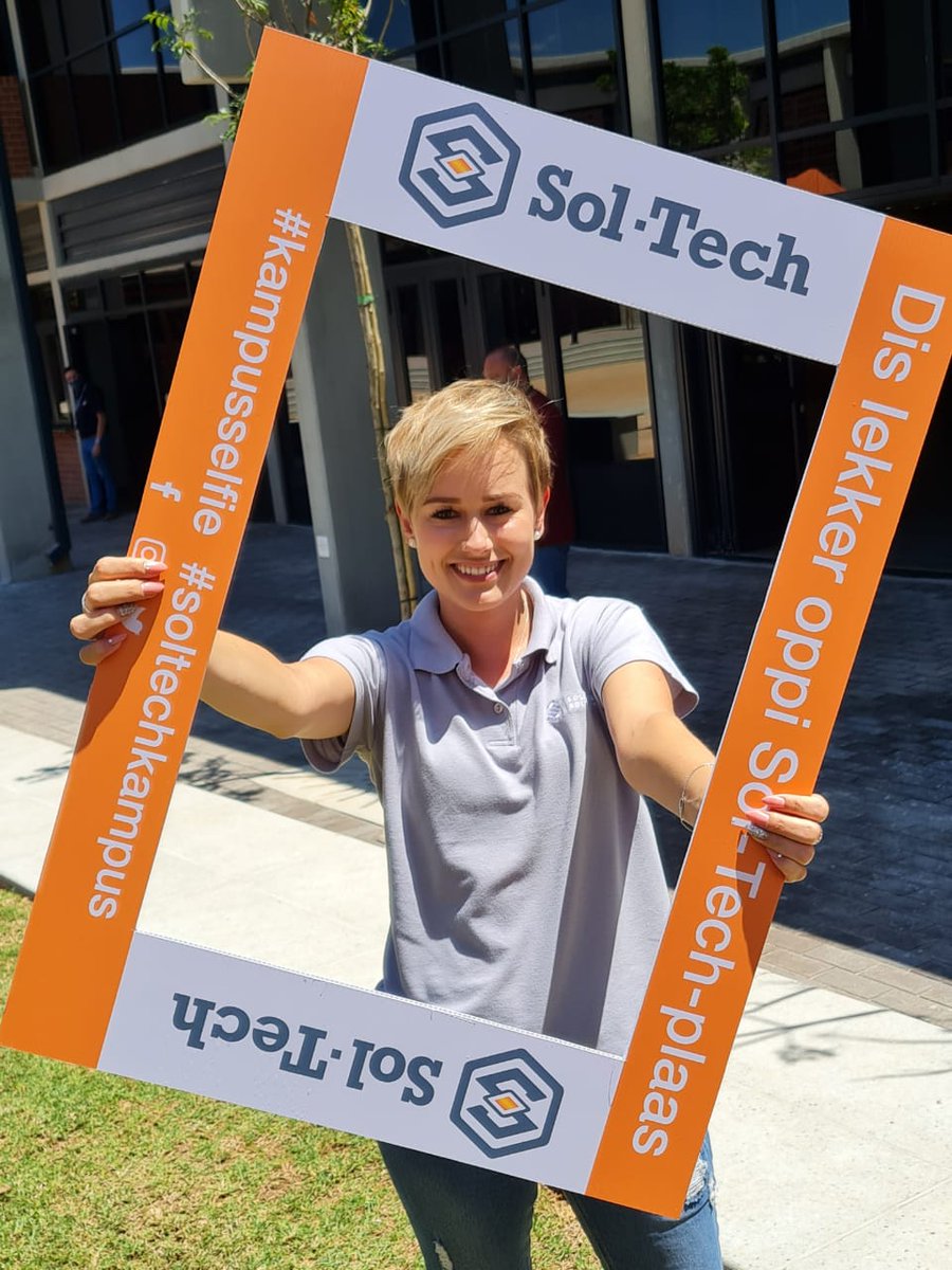 CindyVenter4's tweet photo. Dis lekker oppi Sol-tech plaas #kampusselfie #soltechkampus https://t.co/9T4aqWAr4l