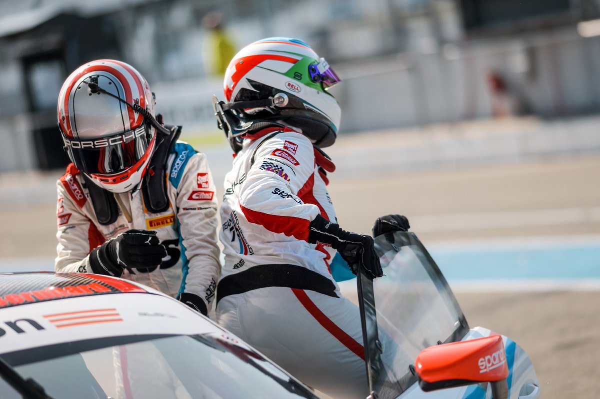 team75bernhard's tweet photo. #pitstop #driverchange
@klausbachler @simdesilvestro
#ADACGTMasters #GTMasters
@ADAC @gtmasters @GTPlaceFB
@kuesofficial @Timo_Bernhard
@CkModelcars @PorscheRaces
@Customer_Racing @PAGIDRacing
@PorscheNewsroom @FRIUM https://t.co/seeY57Ccz0