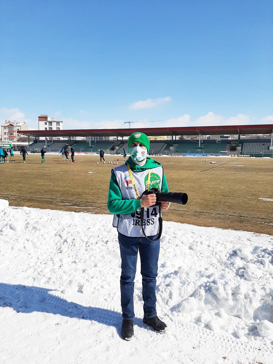 salihhancer40's tweet photo. TFF 2.LİG KIRMIZI GRUP 24.HAFTA
#KırşehirBLDSpor #Eyüpspor
#TFFMedya #BasınPRESS #FotoMuhabir 
#ÇınarKırşehirGazetesi #TSYD 
#NikonD7100 #Nikon400mm https://t.co/RGWvtRKbAl