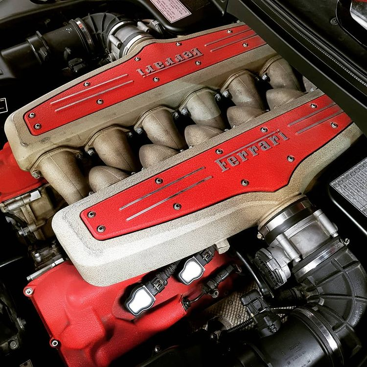DanFurr's tweet photo. Ferrari Friday 🏁
#ferrari #ferrari599 #ferrari599gtb #599gtb #prancinghorse #maranello #v12 #f140 #rosso #friday #supercars #berlinetta #italy #fiorano #pininfarina #f1 #furrsfleet #gt #grandtourer #red https://t.co/zqD5nzonEF