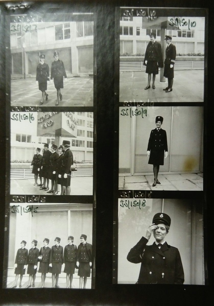 ... from those of their male colleagues, reflecting all officer specialisms and roles now being open to women. Thanks for reading! (Our earlier thread devoted to the 'Hartnell' uniform is at  https://bit.ly/3ax0NnG&nbsp;)  #LFW  #LFW2021  #FashionHistory (12/end)