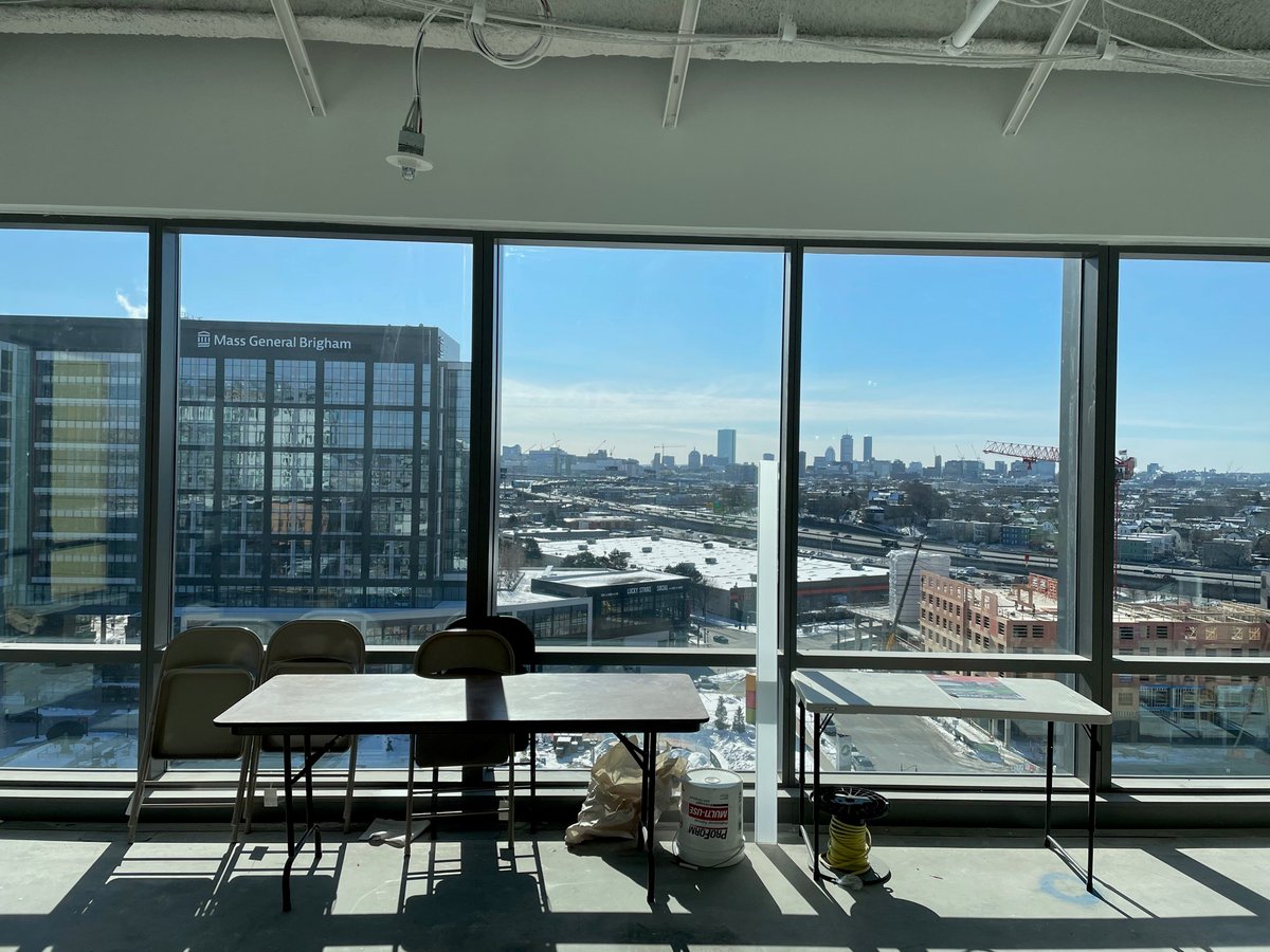 TimberlineConst's tweet photo. Feature Project Friday: Our team is making strides at @PUMA's new HQ in Somerville #cityviews #socialdistancing #construction #exceptionalnoexceptions #featureprojectfriday
#TimberlineCC | @CushWake | @gensler_design | @NV5_inc https://t.co/A4p6OU85QF