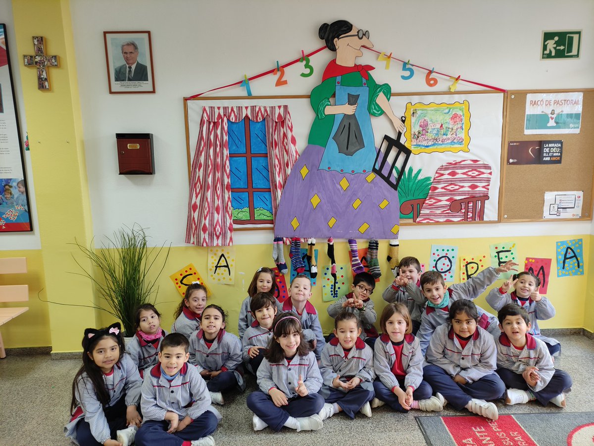 SJO_CC's tweet photo. La #jaiaCorema ens acompanyarà i coneixerem els herois i heroïnes que ens ajudaran a transformar les actituds que no són bones i no ens ajuden a créixer, i haurem d’anar canviant en aquestes setmanes fins a arribar a #Pasqua.
Bona #Quaresma! https://t.co/PlyRocz5fN
