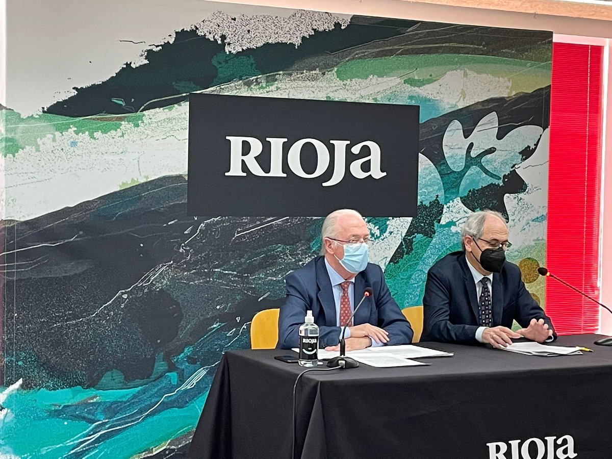 RiojaWine_ES's tweet image. Rioja exhibe músculo exportador en el año de la pandemia 🍷🌎
El conjunto de las exportaciones de Rioja creció un 8,34% en 2020, y a doble dígito en mercados estratégicos como Reino Unido, Países Bajos o Canadá.
+INFO👉riojawine.com/noticias/rioja… 
#Rioja #RiojaWine #TeMerecesUnRioja