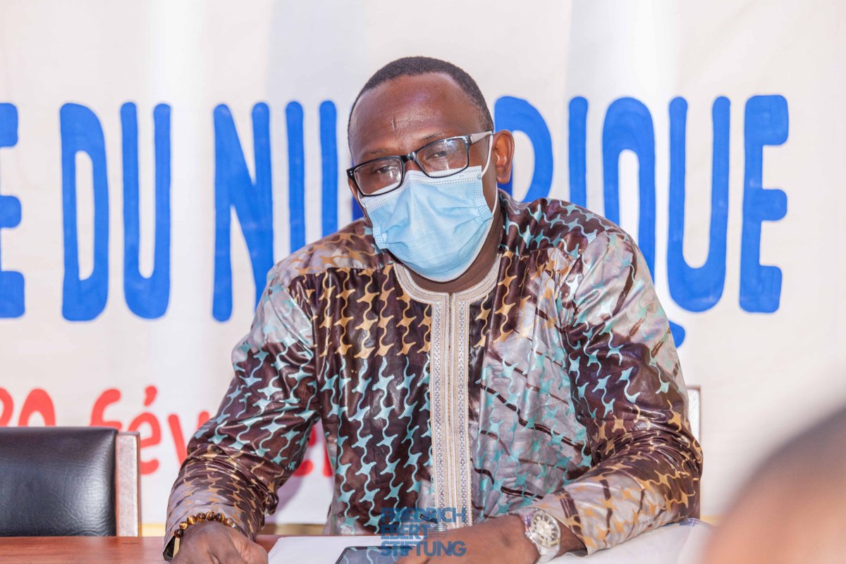 Fes_Benin's tweet photo. Pendant deux jours se tient à #Ouidah avec l’accompagnement de Fondation Friedrich Réunion stratégique #CBDH -Union des Professionnels des Médias du Bénin (Professionnels des Médias du Bénin - #UPMB) en vue du plaidoyer pour la relecture du code du numérique. https://t.co/6zYKIPtIwq