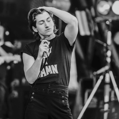 Listenary's tweet photo. 🖤 https://t.co/MXOEtSIeCB