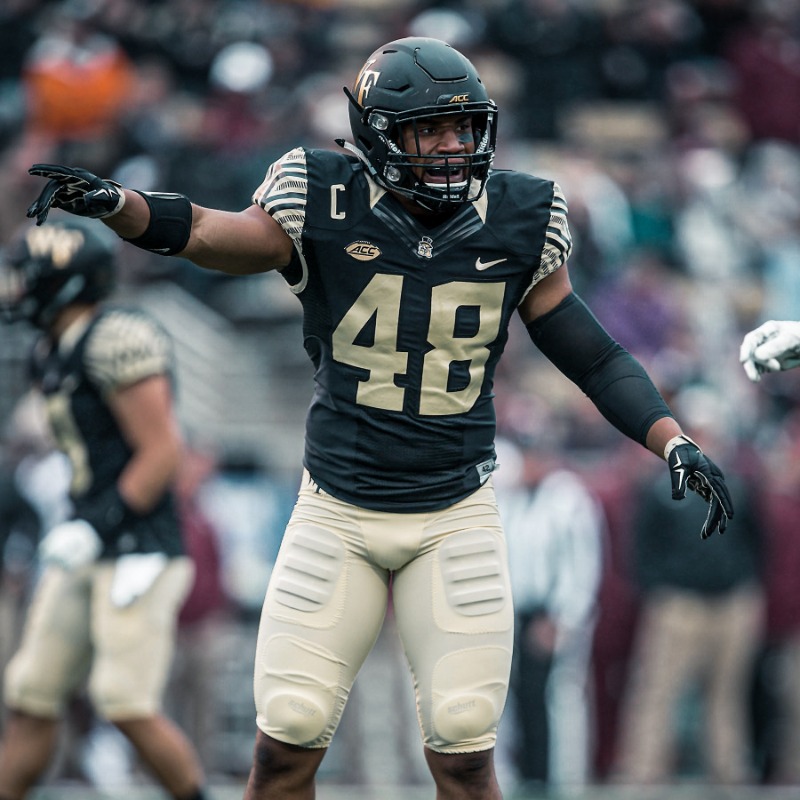 WakeFB's tweet photo. 🎩 Wake Forest captain and linebacker
🐏 Former LA Rams 
📈 Managing partner at a venture capital firm

More on @4ocho ⤵️