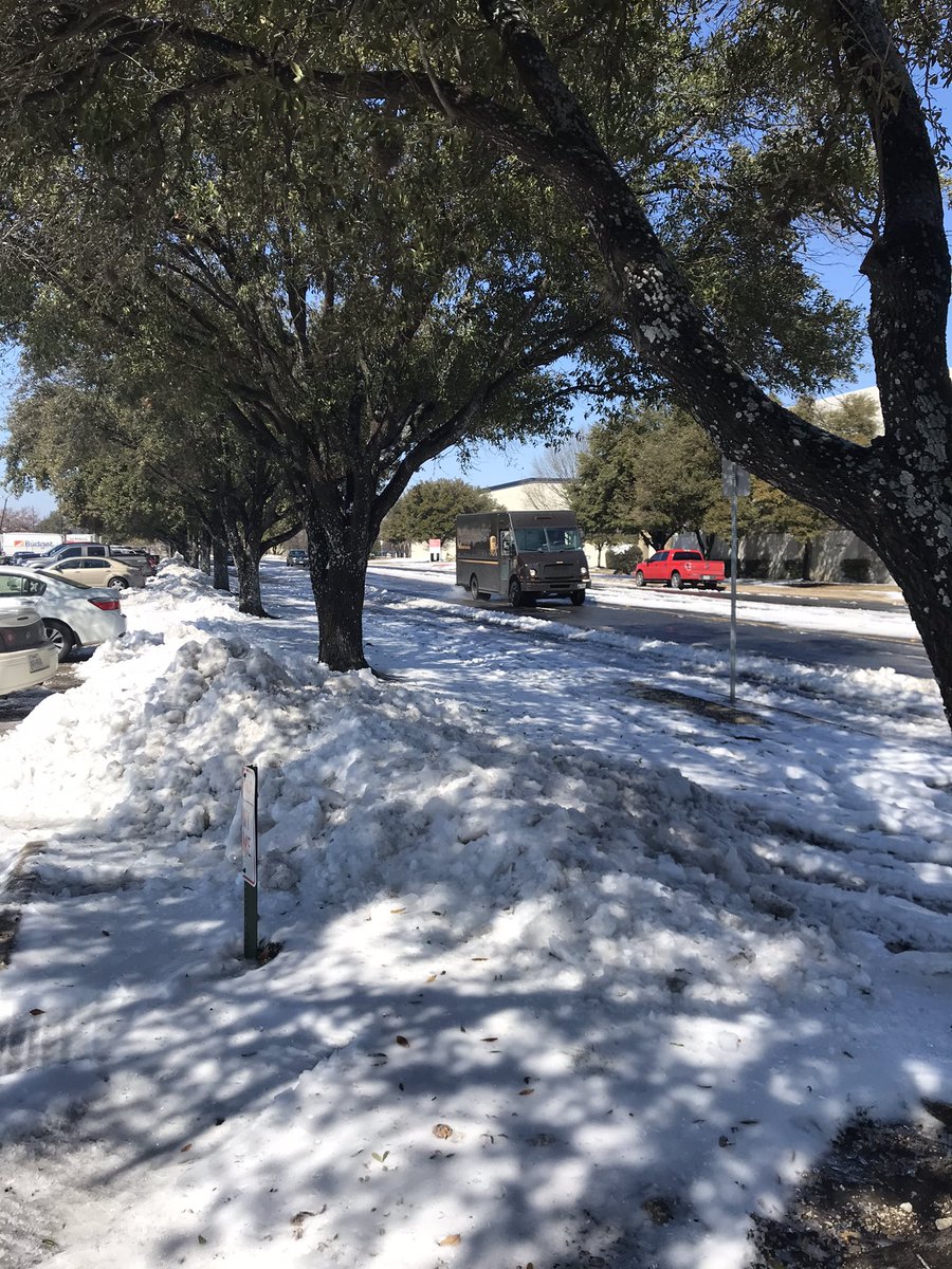 <a href="/7875Ups/">7875_Southlake_UPS</a> It’s good to be back - Your Safety is the everything today - Space cushion - slippery surfaces - let’s get the ATX back on it’s feet safely and together @chspaztell @UnitedWayWilco <a href="/ExperienceUPS/">Experience UPS</a> <a href="/LyndseySilvis/">lyndsey silvis</a>