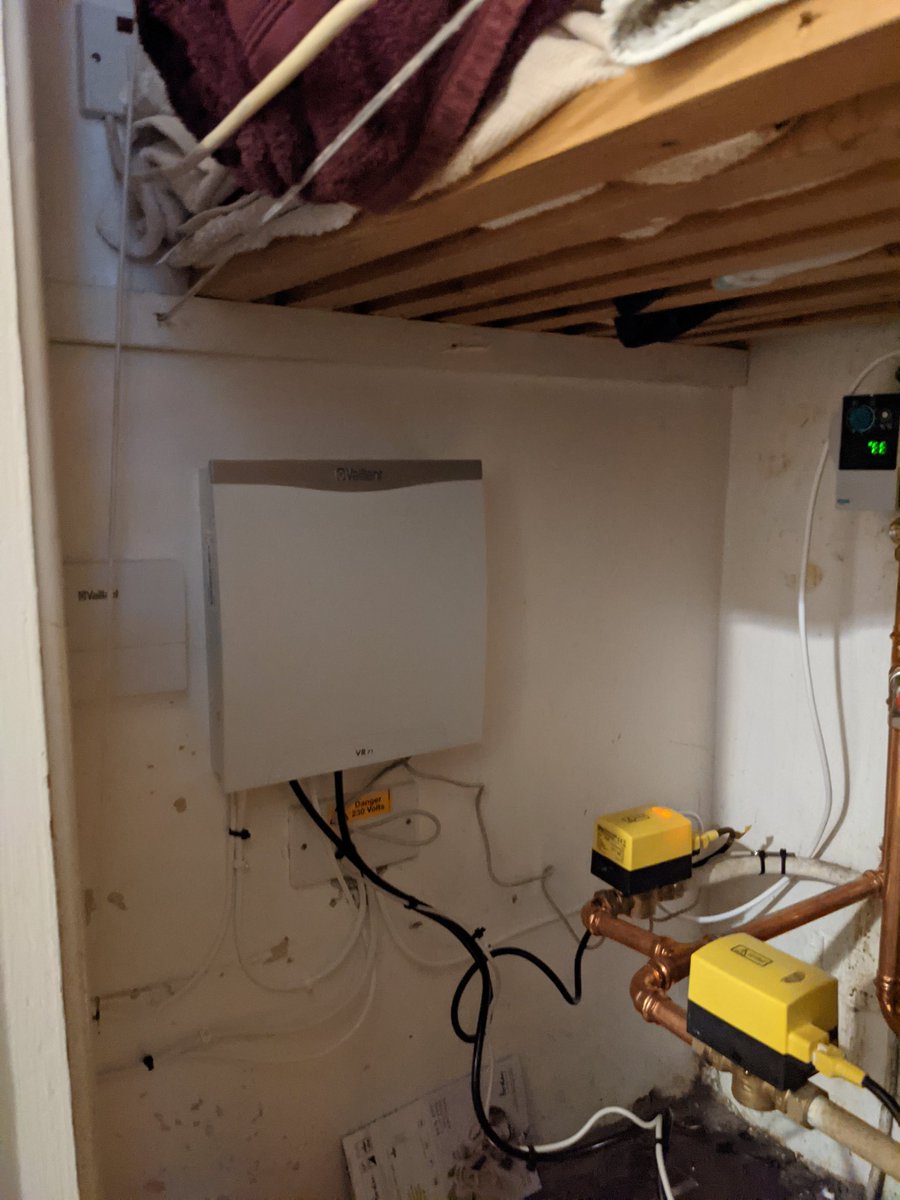 Titanheat's tweet photo. Nice little heat only swap and new controls with some filter protection and a system flush. Fitted new S plan and a new pump. All done in Preston, Weymouth #advance #sensocomfort #TeamTitan
@vaillantuk
@SpirotechUK
@thoroughflush
@EPHcontrols
@WiloUK https://t.co/3EV3pqYgbc