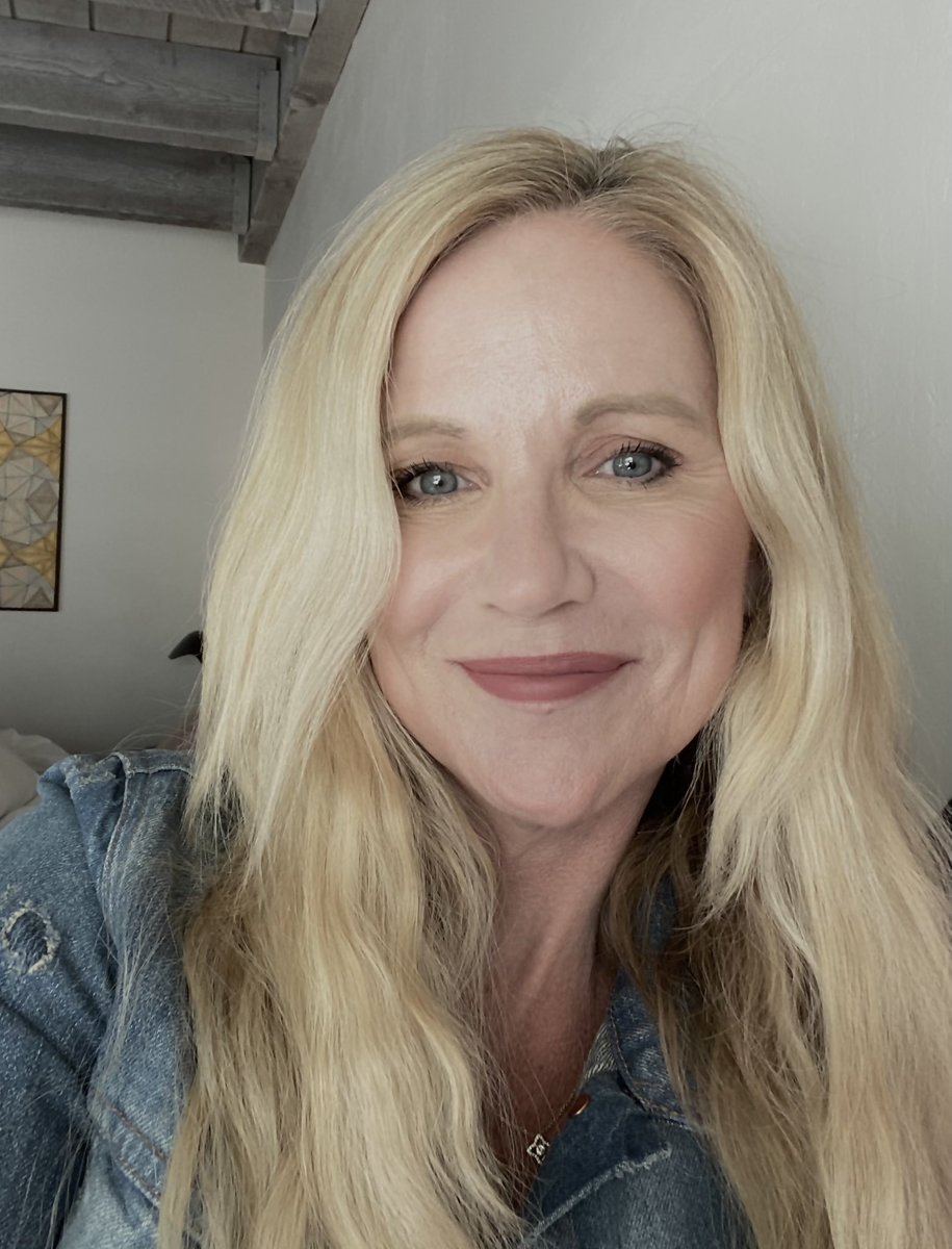 Kathryn Burgum tweet media