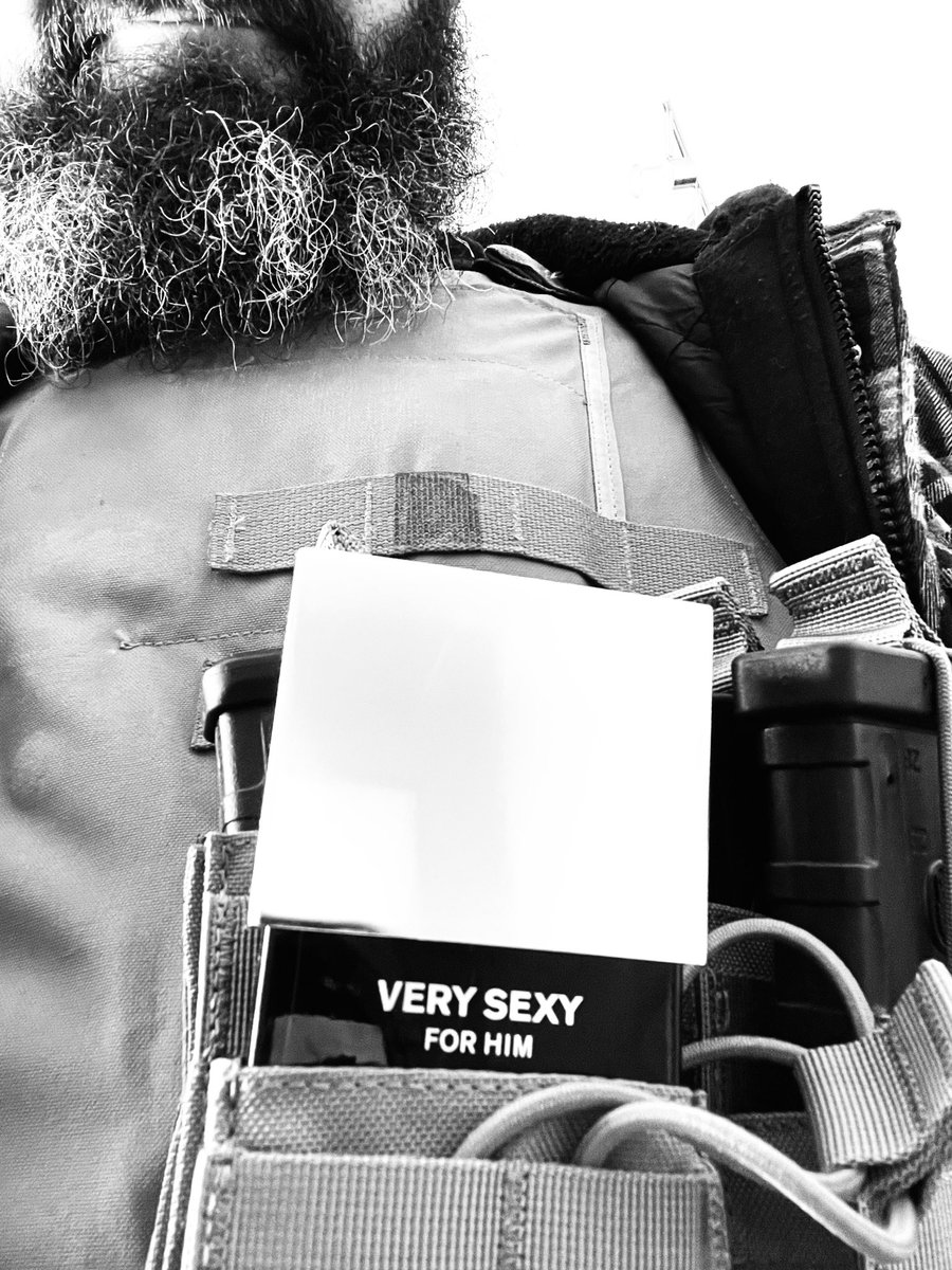 ForwardExposure's tweet photo. Rugged or sophisticated?  Why not both? Package arrived early on my way out for a walk with Apollo.

#forwardexposure #verysexy #powerwalk #armor #lightcardio #fridaymorning #walk #cologne #treatyoself #selfcare #reflection #growth #funny #armed #usmc #victoriassecret #ar500 https://t.co/dn17S5dZNZ