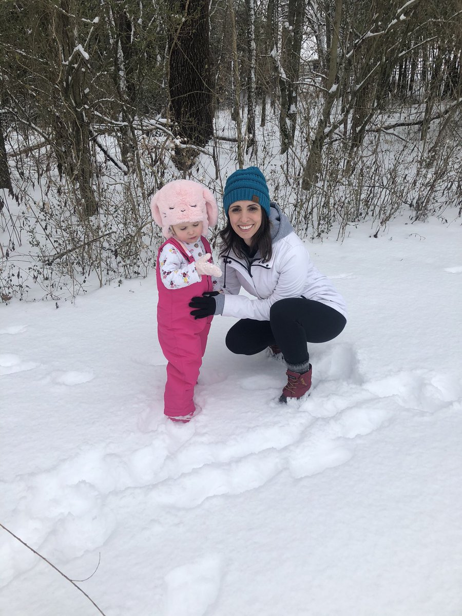 BKihnley's tweet photo. Finally made it home to play in the snow with these babes!! Man, oh man, how I missed them!! https://t.co/By4wVBgU1h